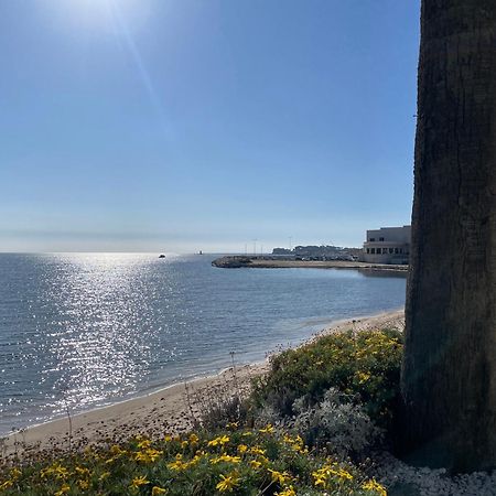 21 - Tres Agreable Rdc Avec Terrasse Et Parking Apartment Bandol Bagian luar foto