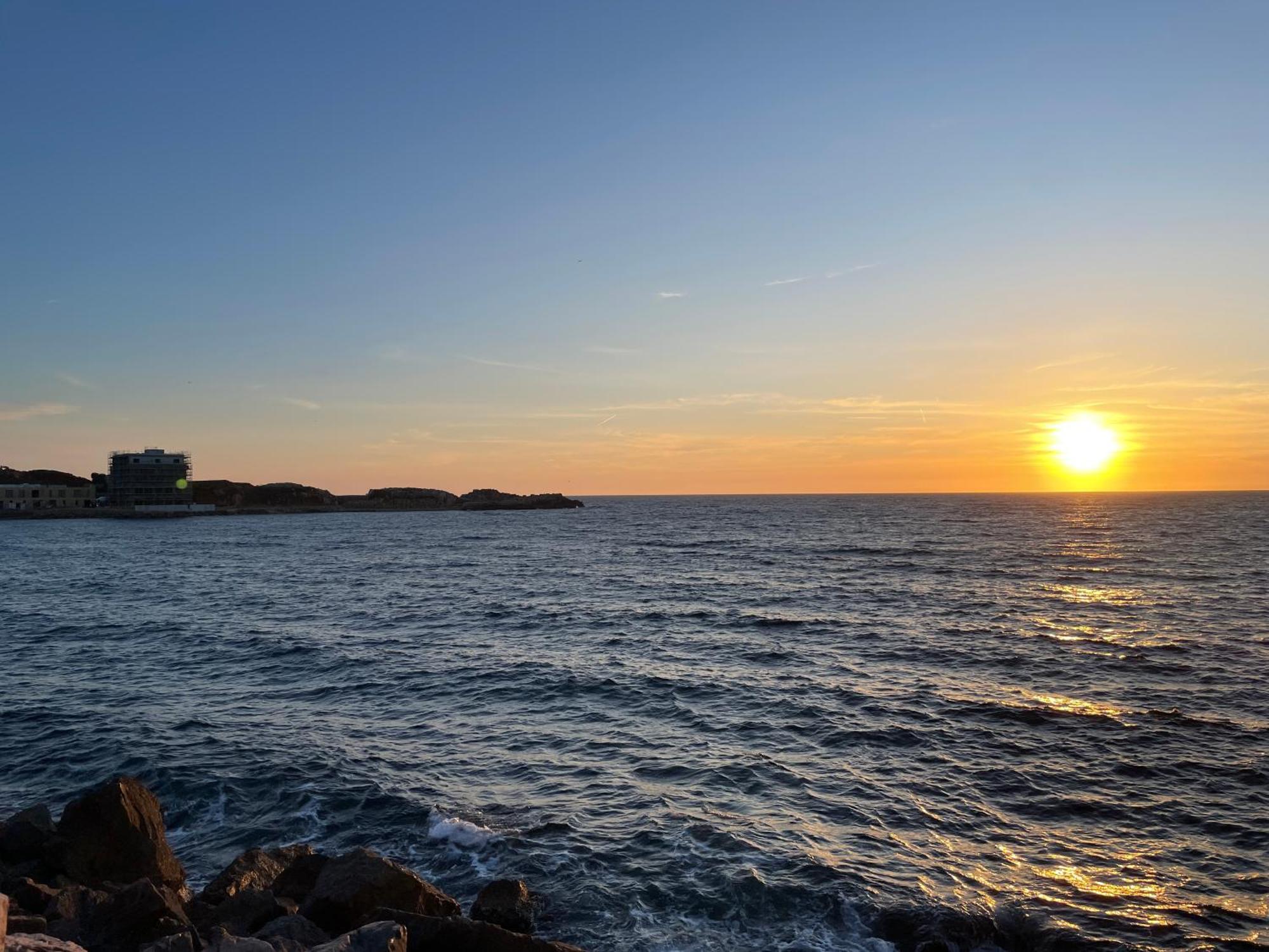 21 - Tres Agreable Rdc Avec Terrasse Et Parking Apartment Bandol Bagian luar foto